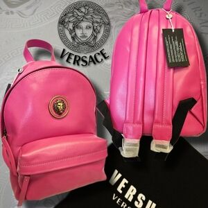 NWT COA Versace Versus Autre Marque Gold Lion Logo LRG Pink Backpack- Dust Cover